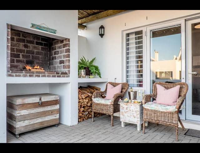 2 BEDROOM HOUSE FOR SALE IN BRITANNIA BAY